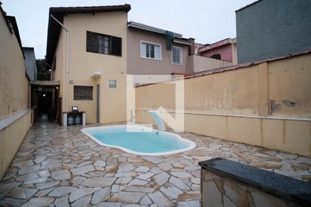 Casa à venda com 158m², 4 quartos e 2 vagas Casa à venda com 158m², 4 quartos e 2 vagasÁrea comum