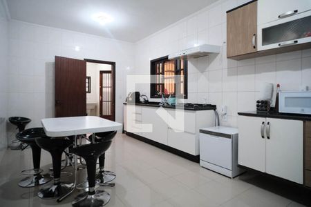 Casa à venda com 158m², 4 quartos e 2 vagas Casa à venda com 158m², 4 quartos e 2 vagasCozinha