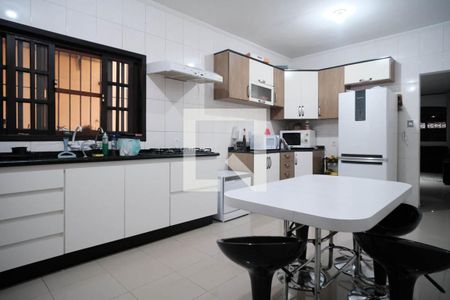 Casa à venda com 158m², 4 quartos e 2 vagas Casa à venda com 158m², 4 quartos e 2 vagasCozinha