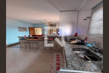 Casa à venda com 285m², 6 quartos e 4 vagas