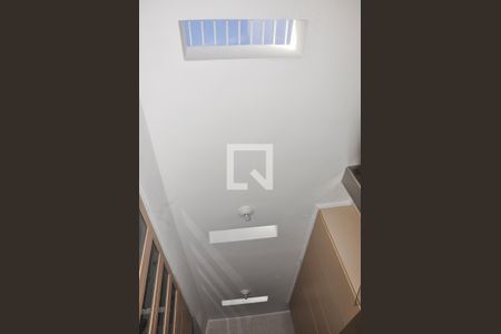 Casa à venda com 168m², 3 quartos e 7 vagas Casa à venda com 168m², 3 quartos e 7 vagasDetalhe Clara Boia da Cozinha Americana