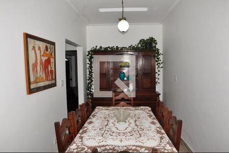 Casa à venda com 168m², 3 quartos e 7 vagas Casa à venda com 168m², 3 quartos e 7 vagasDetalhe Sala de Jantar