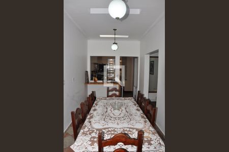 Casa à venda com 168m², 3 quartos e 7 vagas Casa à venda com 168m², 3 quartos e 7 vagasDetalhe Sala de Jantar