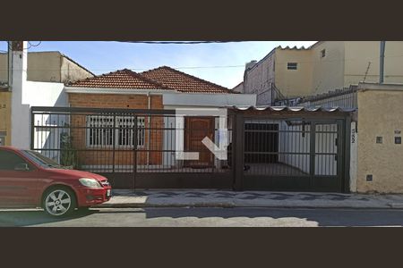Casa à venda com 168m², 3 quartos e 7 vagas Casa à venda com 168m², 3 quartos e 7 vagasFachada do Imóvel