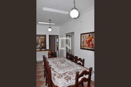 Casa à venda com 168m², 3 quartos e 7 vagas Casa à venda com 168m², 3 quartos e 7 vagasDetalhe Sala de Jantar