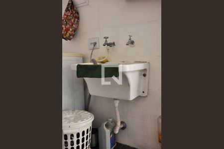 Casa à venda com 168m², 3 quartos e 7 vagas Casa à venda com 168m², 3 quartos e 7 vagasDetalhe Área de Serviço