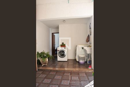 Casa à venda com 168m², 3 quartos e 7 vagas Casa à venda com 168m², 3 quartos e 7 vagasDetalhe Área de Serviço