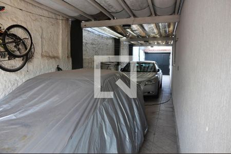 Casa à venda com 168m², 3 quartos e 7 vagas Casa à venda com 168m², 3 quartos e 7 vagasDetalhe Garagem