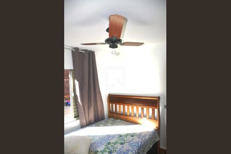 Casa à venda com 168m², 3 quartos e 7 vagas Casa à venda com 168m², 3 quartos e 7 vagasDetalhe Quarto da Empregada com Suíte