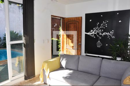 Casa à venda com 168m², 3 quartos e 7 vagas Casa à venda com 168m², 3 quartos e 7 vagasDetalhe Sala de Som