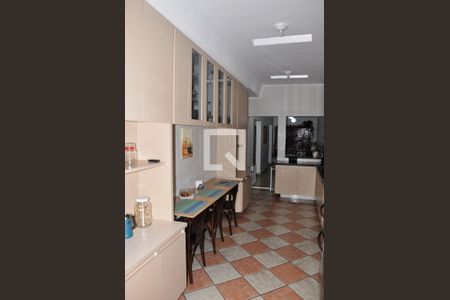 Casa à venda com 168m², 3 quartos e 7 vagas Casa à venda com 168m², 3 quartos e 7 vagasDetalhe Cozinha Americana