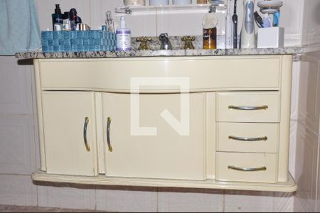 Casa à venda com 168m², 3 quartos e 7 vagas Casa à venda com 168m², 3 quartos e 7 vagasDetalhe da Suíte