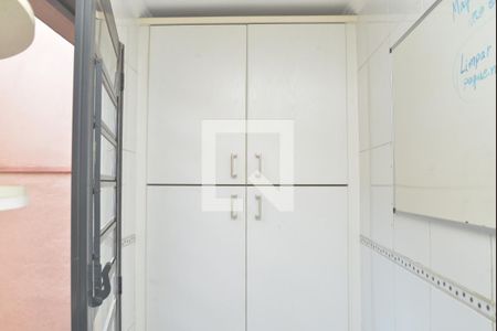 Casa à venda com 168m², 3 quartos e sem vagaÁrea de Serviço