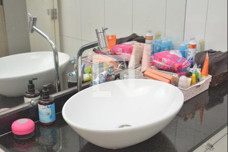 Casa à venda com 168m², 3 quartos e sem vagaBanheiro Social