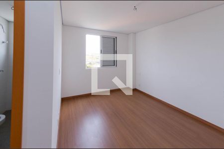 Apartamento à venda com 178m², 3 quartos e 2 vagas Apartamento à venda com 178m², 3 quartos e 2 vagasSuíte