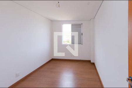 Apartamento à venda com 178m², 3 quartos e 2 vagas Apartamento à venda com 178m², 3 quartos e 2 vagasQuarto 1