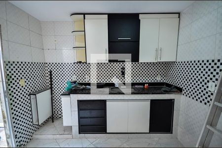 Casa à venda com 70m², 2 quartos e sem vaga Casa à venda com 70m², 2 quartos e sem vagaCozinha