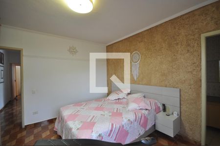 Casa à venda com 200m², 3 quartos e 3 vagasQuarto Suíte