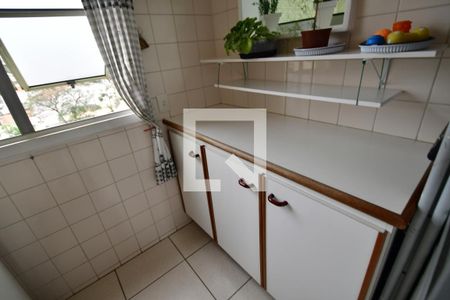 Apartamento à venda com 72m², 3 quartos e 1 vagaÁrea de Serviço 