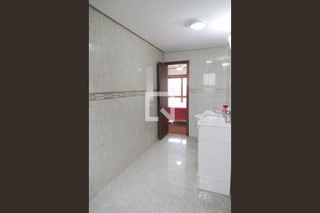 Casa à venda com 250m², 3 quartos e 3 vagas Casa à venda com 250m², 3 quartos e 3 vagasBanheiro da Suíte