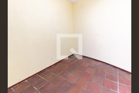 Casa à venda com 350m², 3 quartos e 4 vagasQuarto de Serviço