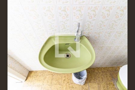 Casa à venda com 350m², 3 quartos e 4 vagasBanheiro de serviço