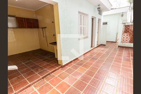 Casa à venda com 350m², 3 quartos e 4 vagasÁrea de Serviço e Quintal