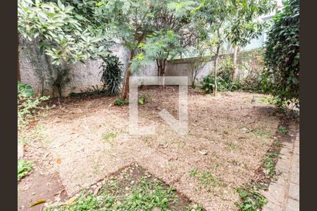 Casa à venda com 350m², 3 quartos e 4 vagasChurrasqueira e Jardim