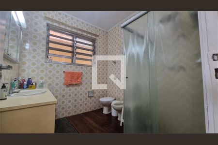 Casa à venda com 229m², 3 quartos e 3 vagas