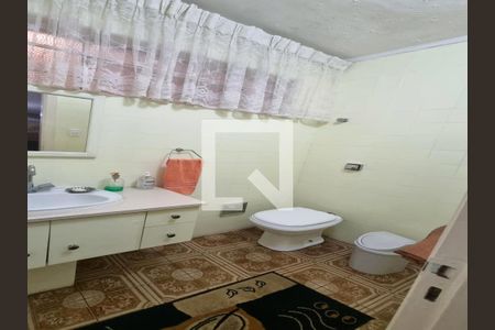 Casa à venda com 229m², 3 quartos e 3 vagas
