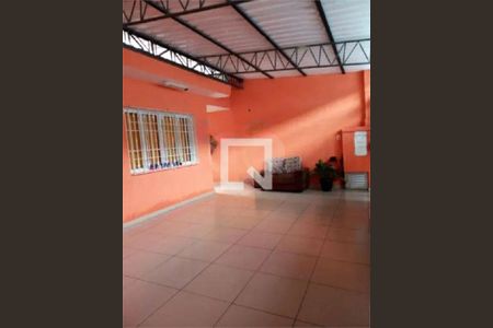 Casa à venda com 124m², 2 quartos e 3 vagas