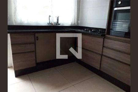 Casa à venda com 124m², 2 quartos e 3 vagas