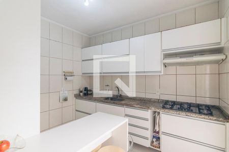 Casa à venda com 102m², 3 quartos e 2 vagas Casa à venda com 102m², 3 quartos e 2 vagasCozinha