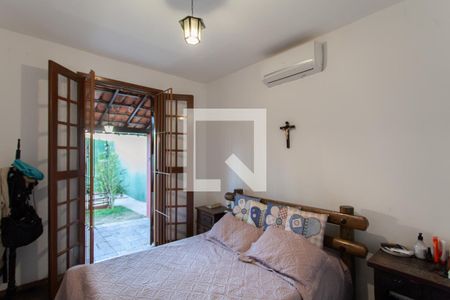 Casa à venda com 480m², 3 quartos e 4 vagasSuíte