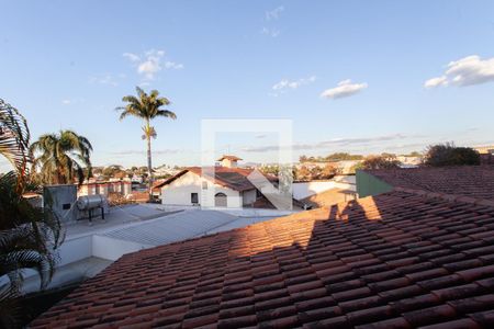 Casa à venda com 480m², 3 quartos e 4 vagasSala 3 - Vista da Varanda 1