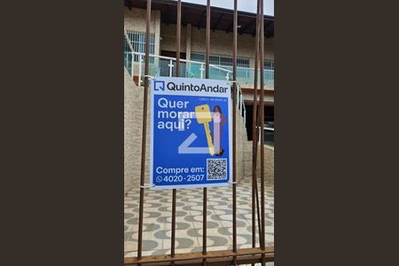 Casa à venda com 496m², 4 quartos e 3 vagas Casa à venda com 496m², 4 quartos e 3 vagasPlaquinha