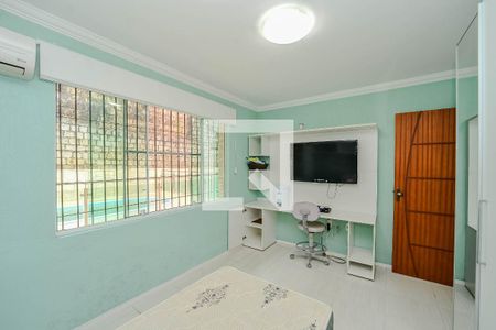 Casa à venda com 496m², 4 quartos e 3 vagas Casa à venda com 496m², 4 quartos e 3 vagasQuarto 2