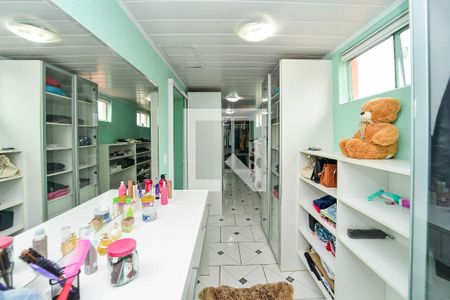 Casa à venda com 496m², 4 quartos e 3 vagas Casa à venda com 496m², 4 quartos e 3 vagasCloset da suíte