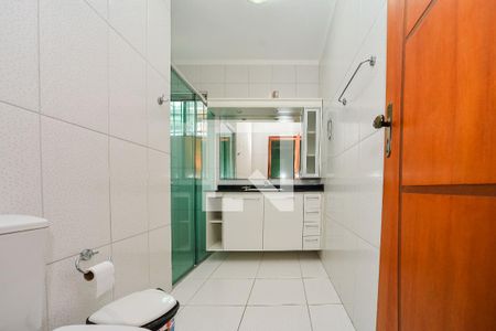 Casa à venda com 496m², 4 quartos e 3 vagas Casa à venda com 496m², 4 quartos e 3 vagasBanheiro Social