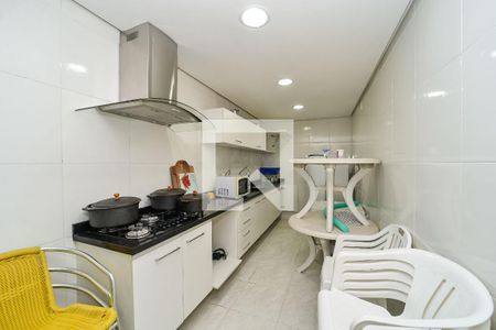 Casa à venda com 496m², 4 quartos e 3 vagas Casa à venda com 496m², 4 quartos e 3 vagasEspaço Gourmet