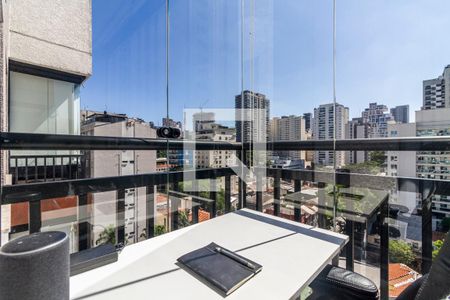 Apartamento à venda com 28m², 1 quarto e sem vaga Apartamento à venda com 28m², 1 quarto e sem vagaVaranda