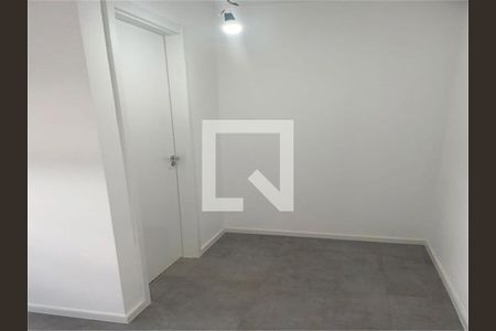Apartamento à venda com 3 quartos, 68m² em Vila Anastácio, São Paulo