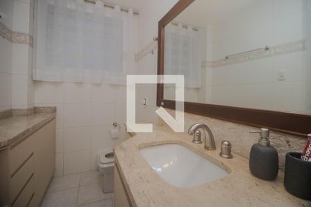 Apartamento à venda com 120m², 2 quartos e 1 vaga Apartamento à venda com 120m², 2 quartos e 1 vagaBanheiro da Suíte