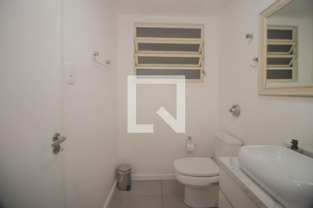 Apartamento à venda com 120m², 2 quartos e 1 vaga Apartamento à venda com 120m², 2 quartos e 1 vagaBanheiro Social