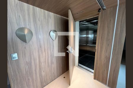 Apartamento à venda com 185m², 3 quartos e 3 vagasElevador 