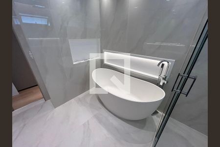 Apartamento à venda com 185m², 3 quartos e 3 vagasBanheiro da Suíte 3