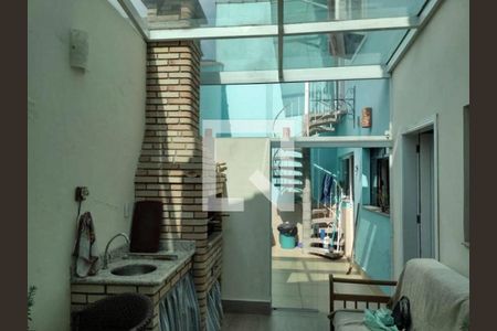 Casa à venda com 156m², 3 quartos e 1 vaga