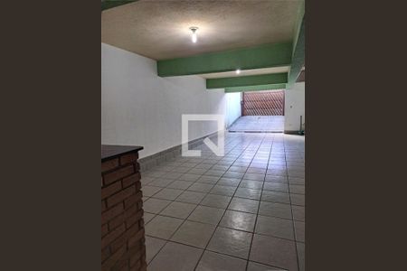 Casa à venda com 210m², 3 quartos e 5 vagas