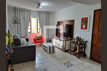 Casa à venda com 210m², 3 quartos e 5 vagas