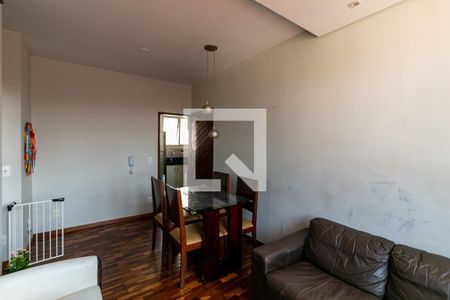 Sala  de apartamento para alugar com 3 quartos, 72m² em Monsenhor Messias, Belo Horizonte